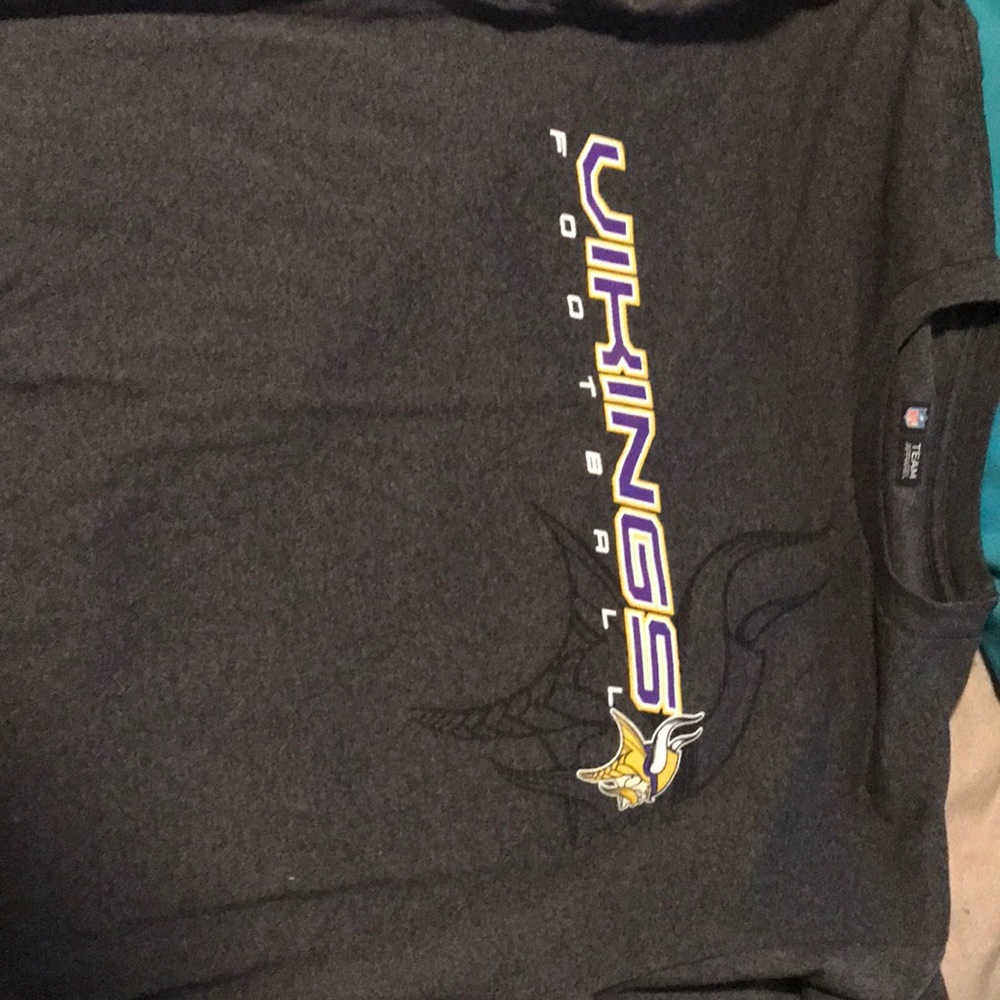 Minnesota Vikings shirt